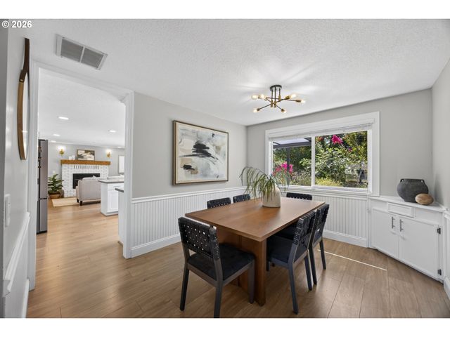 17330 Nw LONEROCK Ln, Beaverton, OR 97006