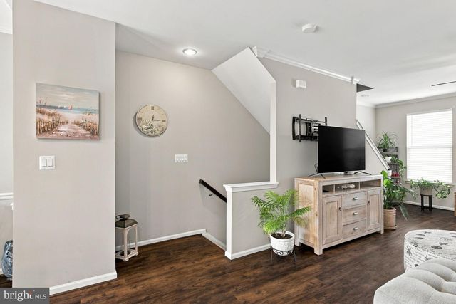 121 TREE LINE DR, Fredericksburg, VA 22405