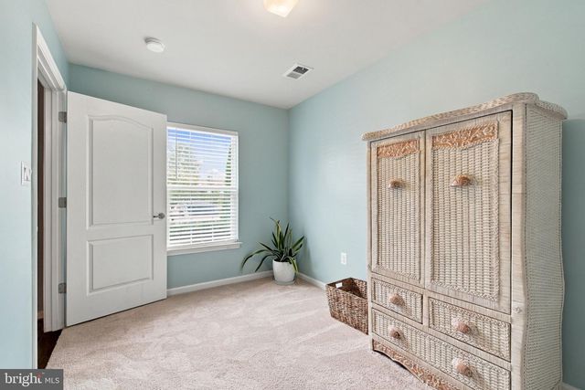 121 TREE LINE DR, Fredericksburg, VA 22405