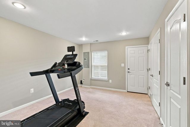 121 TREE LINE DR, Fredericksburg, VA 22405