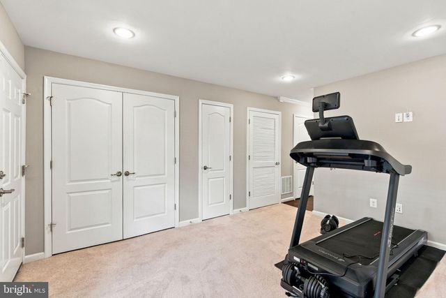 121 TREE LINE DR, Fredericksburg, VA 22405