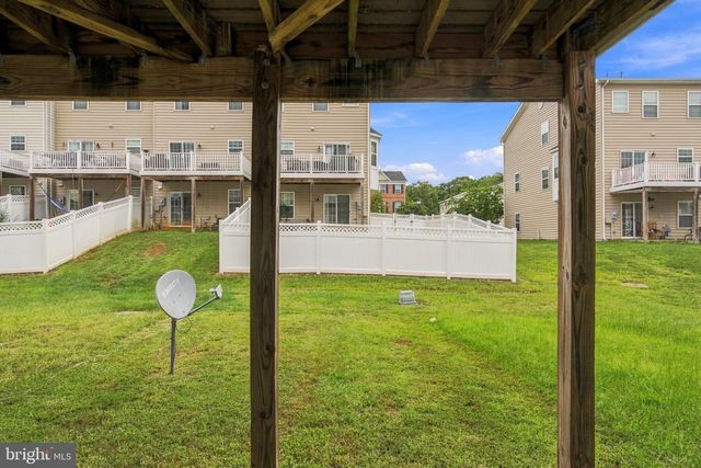 121 TREE LINE DR, Fredericksburg, VA 22405