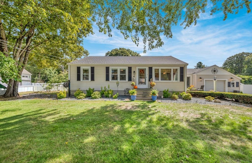 4 Stephen St, Norton, MA 02766