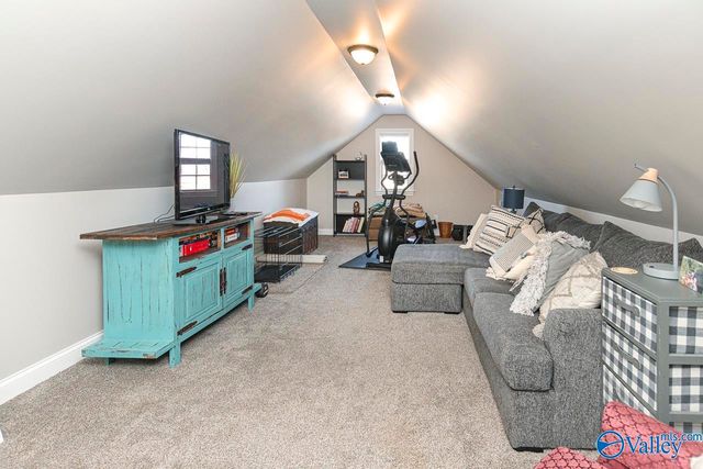 25166 Castlebury Drive, Athens, AL 35613