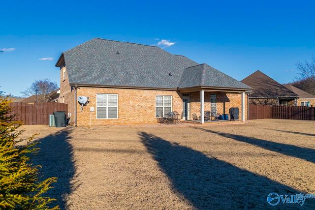 25166 Castlebury Drive, Athens, AL 35613