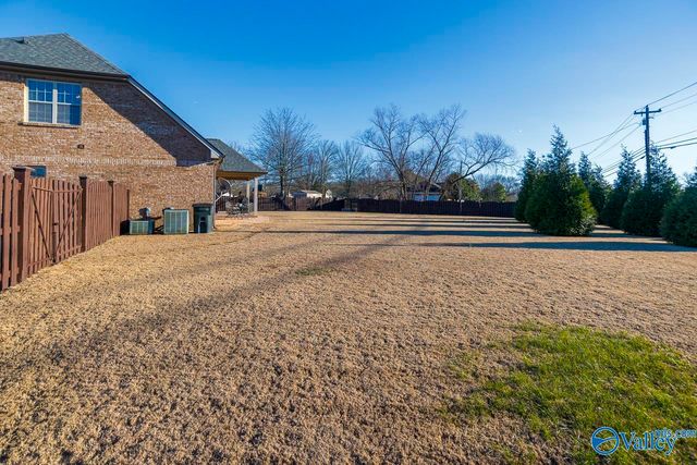 25166 Castlebury Drive, Athens, AL 35613