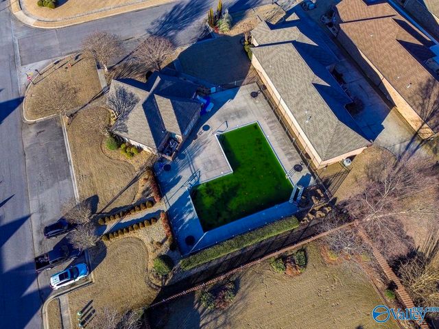 25166 Castlebury Drive, Athens, AL 35613