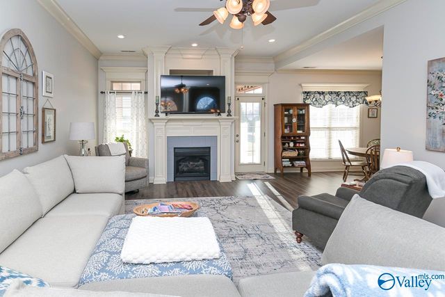 25166 Castlebury Drive, Athens, AL 35613
