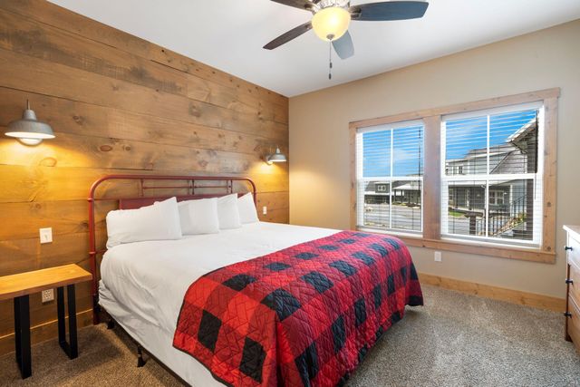 133 Carefree Lane 16, Kimberling City, MO 65686