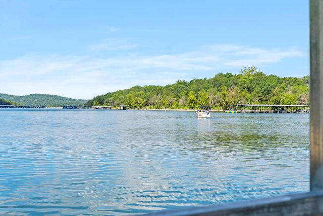 133 Carefree Lane 16, Kimberling City, MO 65686