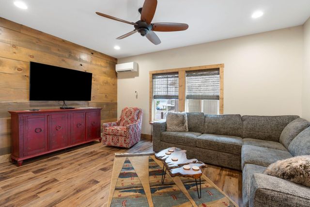 133 Carefree Lane 16, Kimberling City, MO 65686