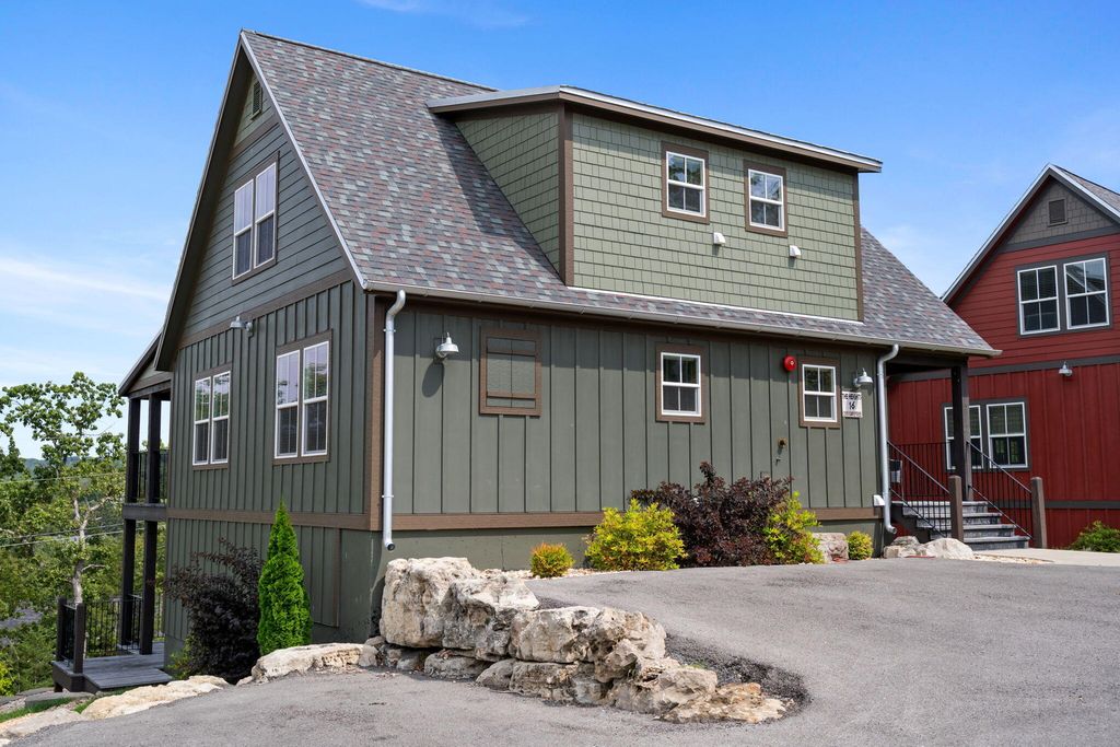 133 Carefree Lane 16, Kimberling City, MO 65686