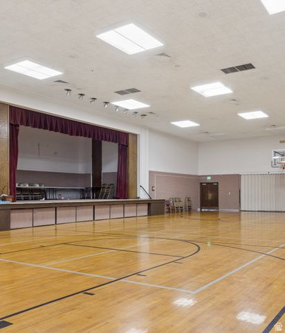 660 N REDWOOD RD, Salt Lake City, UT 84116