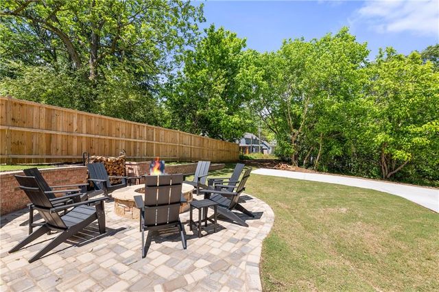 5602 Pine Street, Flowery Branch, GA 30542