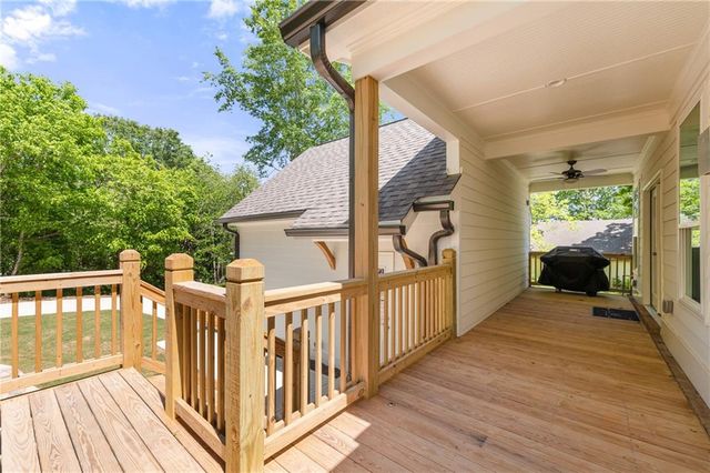 5602 Pine Street, Flowery Branch, GA 30542