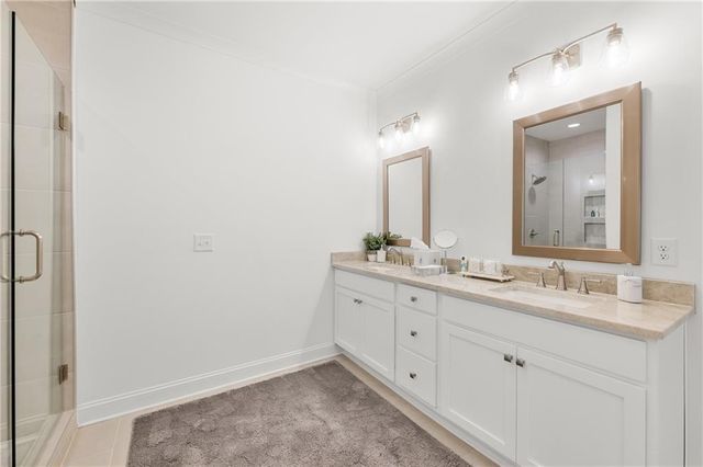 5602 Pine Street, Flowery Branch, GA 30542