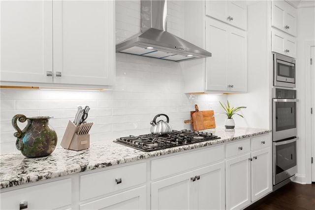 5602 Pine Street, Flowery Branch, GA 30542