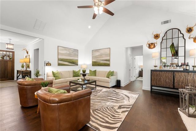 5602 Pine Street, Flowery Branch, GA 30542