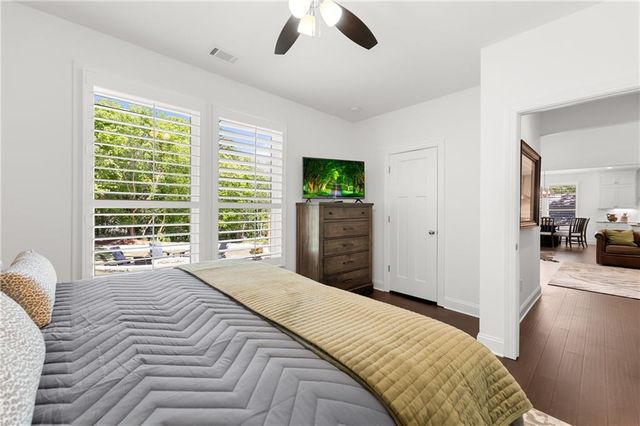 5602 Pine Street, Flowery Branch, GA 30542