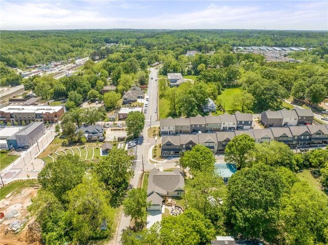 5602 Pine Street, Flowery Branch, GA 30542