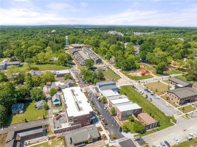 5602 Pine Street, Flowery Branch, GA 30542