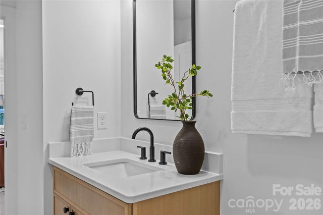 2461 Eaton Road, Charlotte, NC 28205