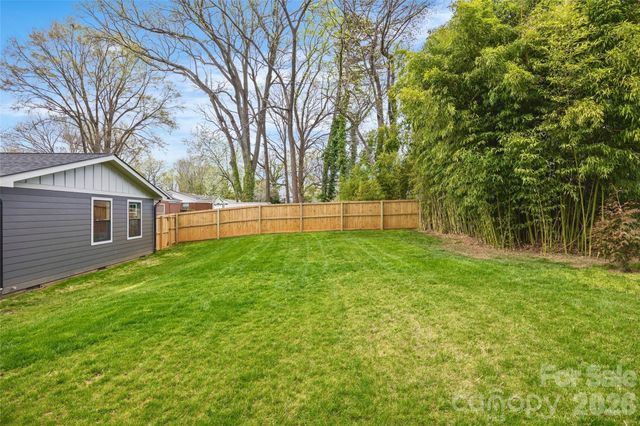 2461 Eaton Road, Charlotte, NC 28205