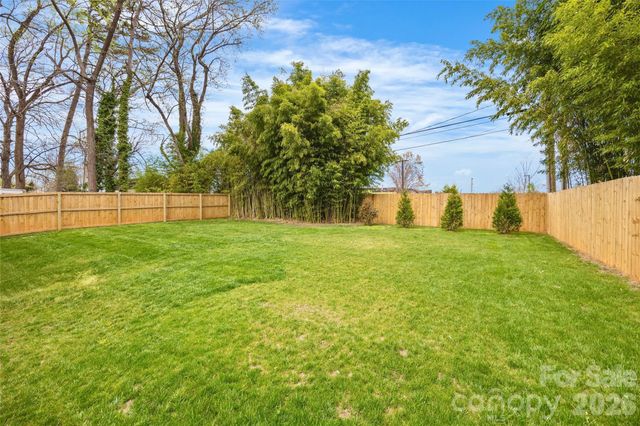 2461 Eaton Road, Charlotte, NC 28205