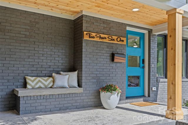 2461 Eaton Road, Charlotte, NC 28205