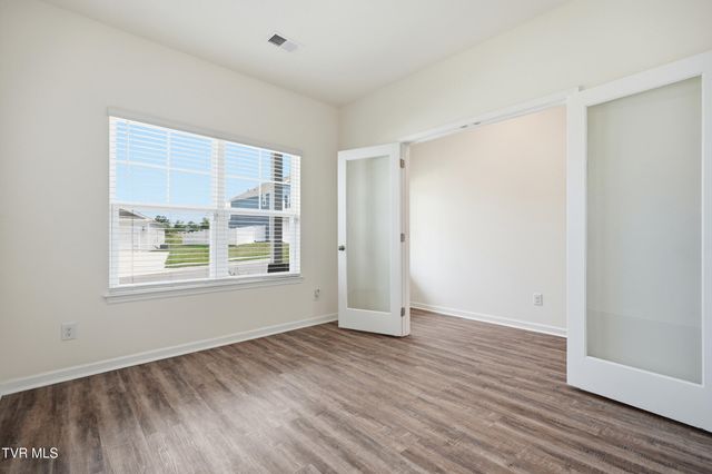 558 Sedgewick Way, Johnson City, TN 37601