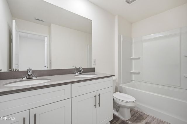558 Sedgewick Way, Johnson City, TN 37601