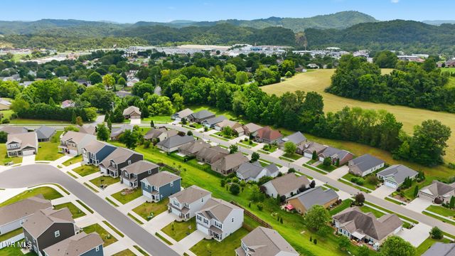 558 Sedgewick Way, Johnson City, TN 37601