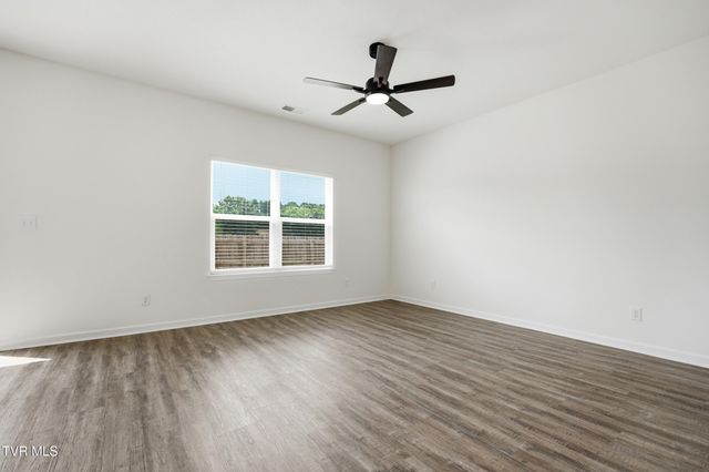 558 Sedgewick Way, Johnson City, TN 37601