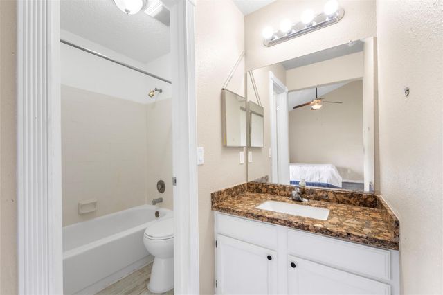 3410 E Heatherock Circle, Sugar Land, TX 77479