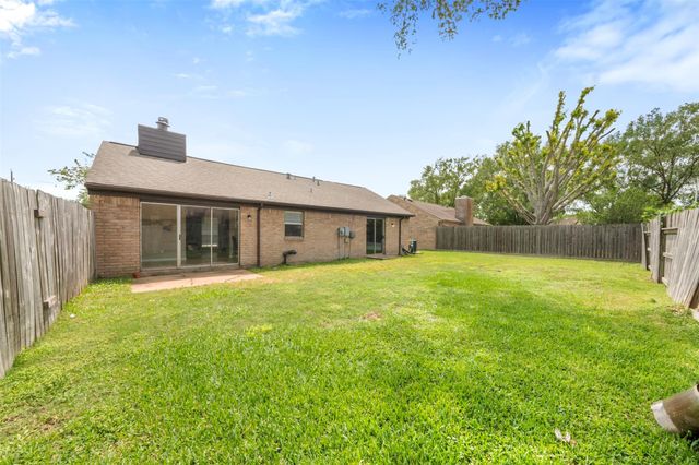 3410 E Heatherock Circle, Sugar Land, TX 77479