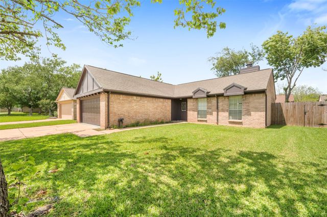 3410 E Heatherock Circle, Sugar Land, TX 77479