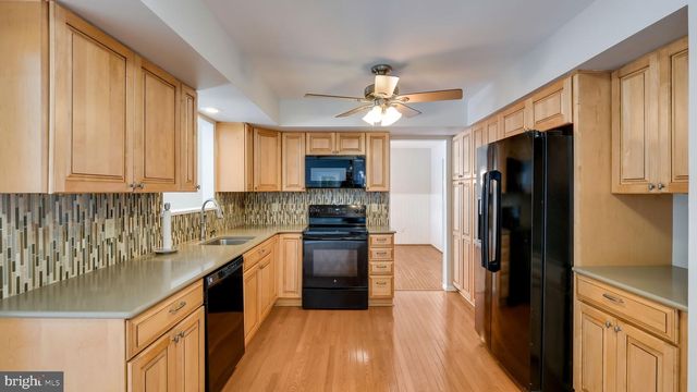 79 LYNWOOD DR, Chalfont, PA 18914