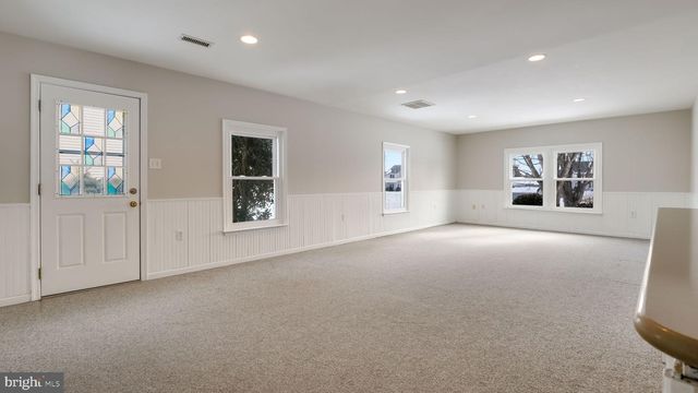 79 LYNWOOD DR, Chalfont, PA 18914