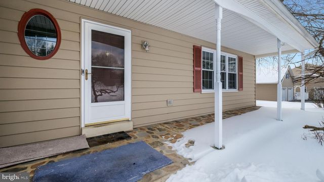 79 LYNWOOD DR, Chalfont, PA 18914