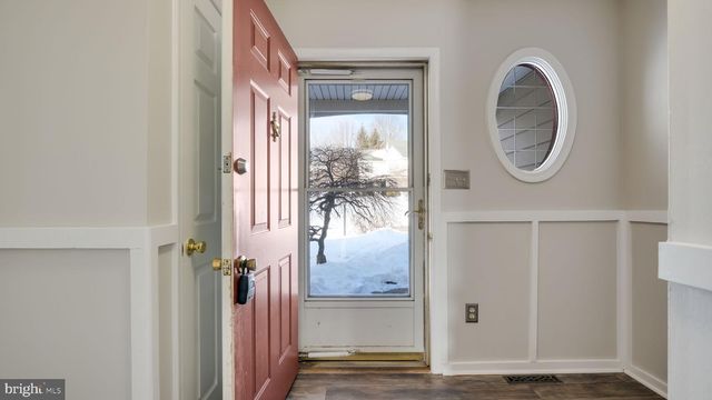 79 LYNWOOD DR, Chalfont, PA 18914