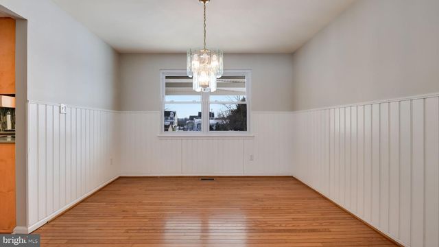 79 LYNWOOD DR, Chalfont, PA 18914