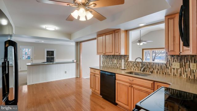 79 LYNWOOD DR, Chalfont, PA 18914