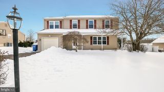 79 LYNWOOD DR, Chalfont, PA 18914
