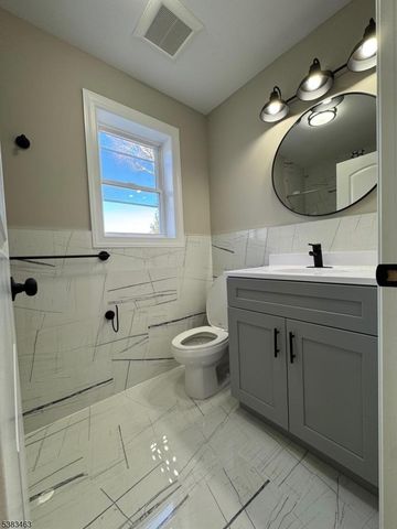 111 S Park St, Elizabeth City, NJ 07206