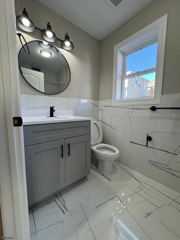 111 S Park St, Elizabeth City, NJ 07206