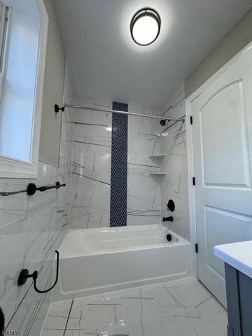 111 S Park St, Elizabeth City, NJ 07206