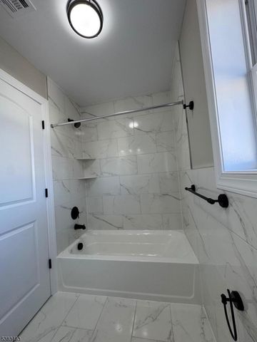 111 S Park St, Elizabeth City, NJ 07206