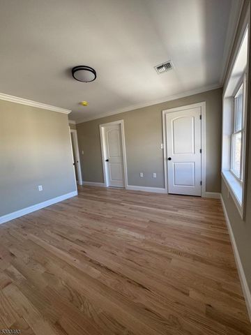 111 S Park St, Elizabeth City, NJ 07206