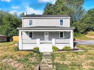 165 Beaver St, Fallston, PA 15066