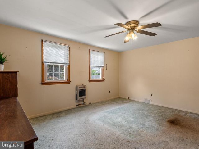 124 2ND AVE, Broomall, PA 19008